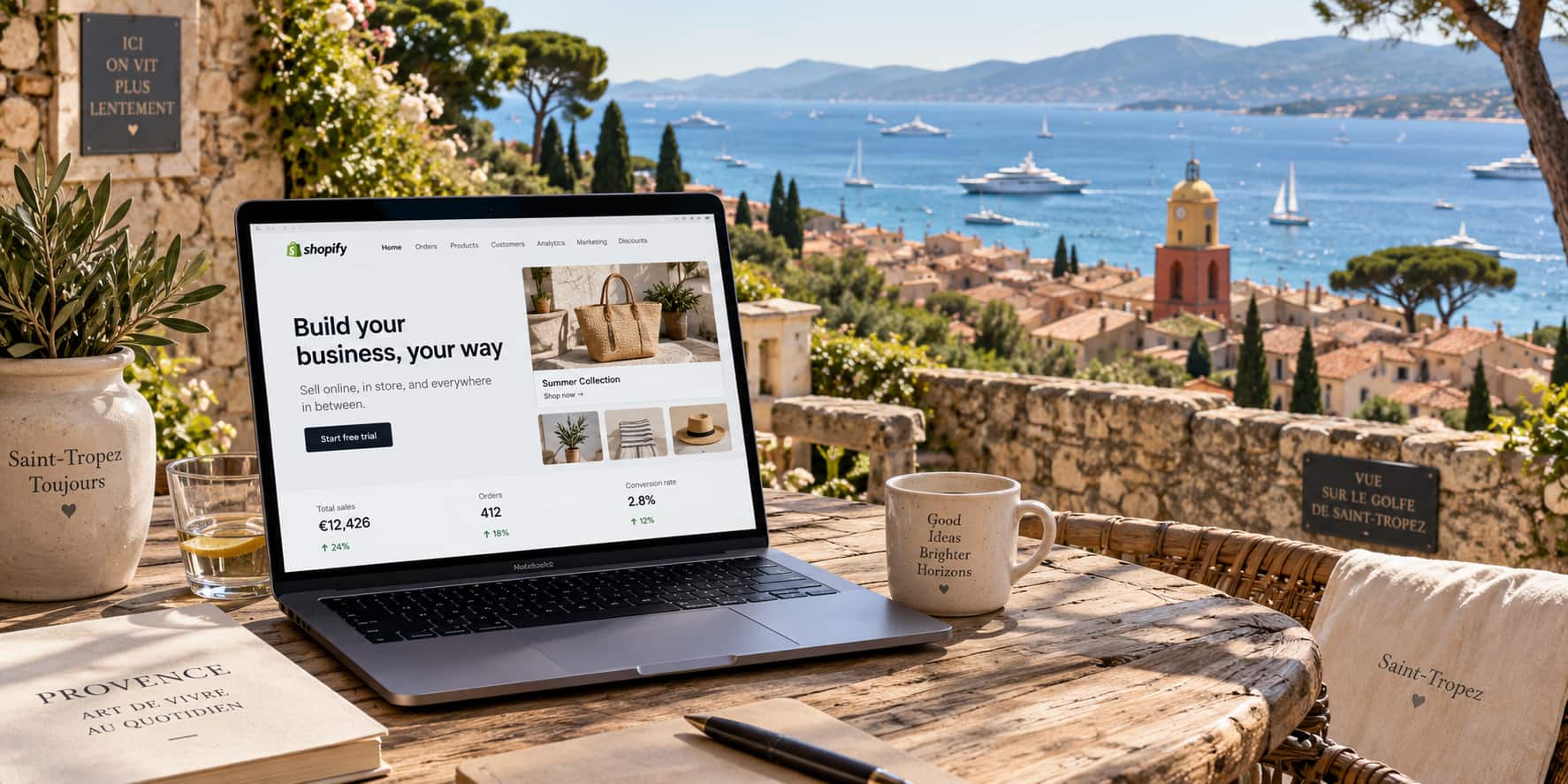 Vue du golfe de Saint-Tropez depuis un village perché, Provence