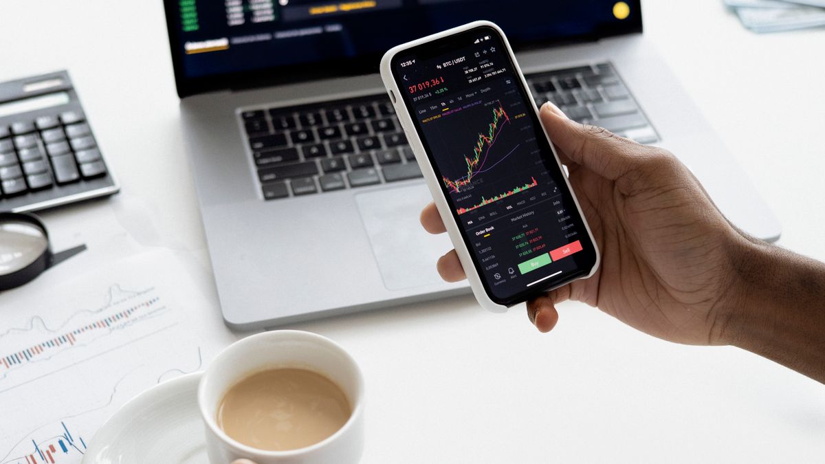 Ecran affichant un tableau de bord de vente en ligne